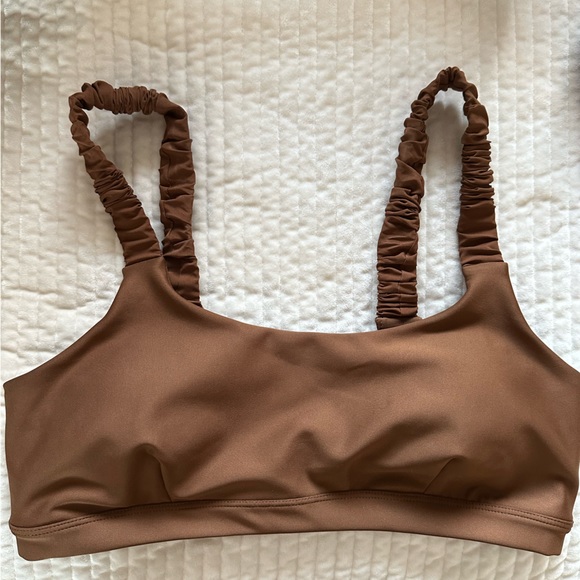 ALO Yoga Other - New Alo Airlift Charmer Bra size M